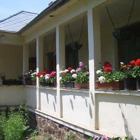 Almafas Jakuzzis Vendeghaz Orseg