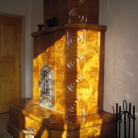 Almafas Jakuzzis Vendeghaz Orseg Kerkakutas