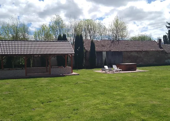 Tatil Evi Almafas Jakuzzis Vendeghaz Orseg Kerkakutas